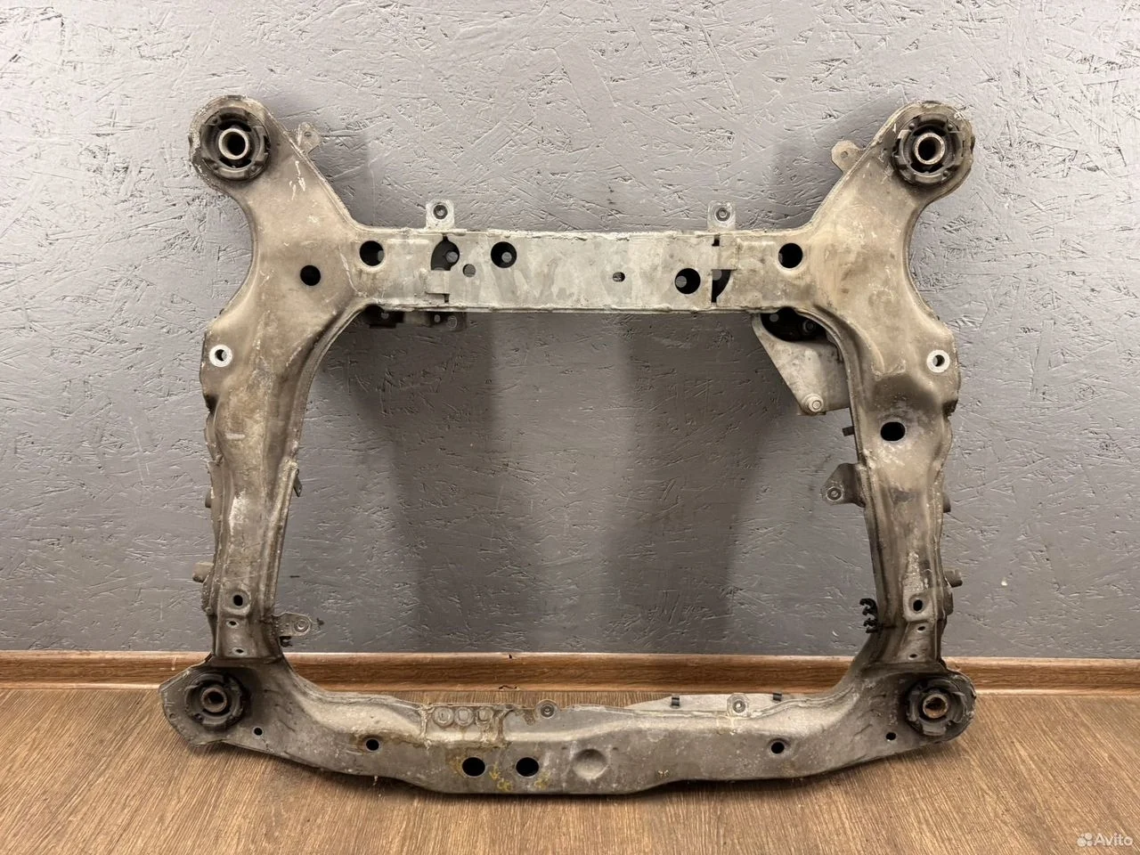 Подрамник передней подвески volvo xc90 3.2