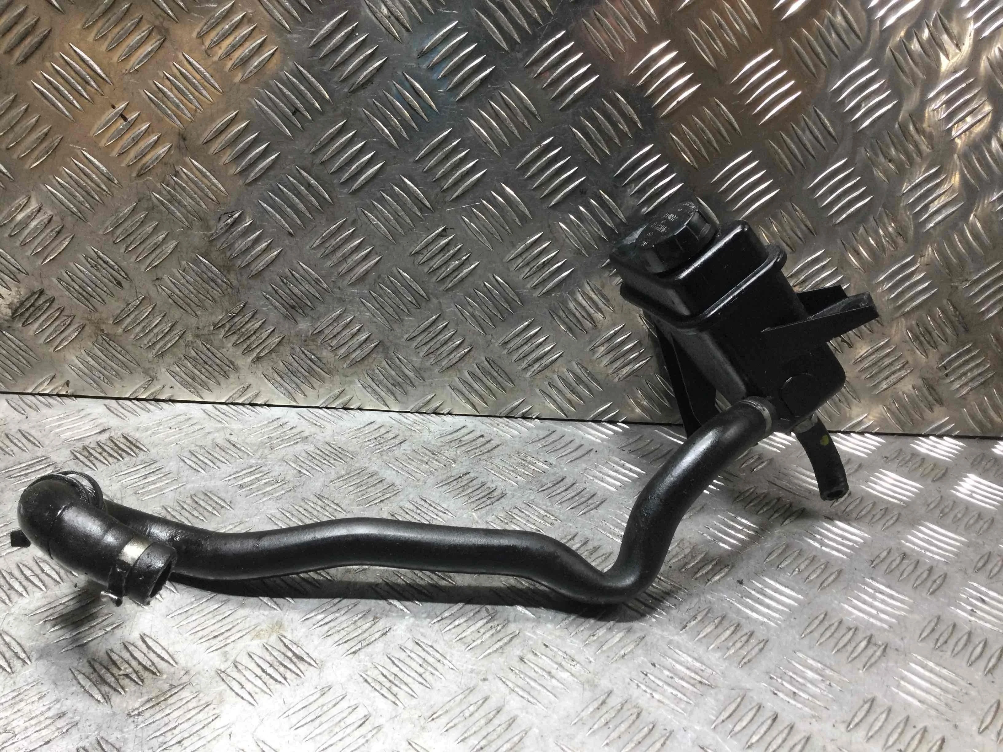 Бачок гидроусилителя Volvo S40 1 поколение (1996-2000) бензин 1.8 i Автомат Седан