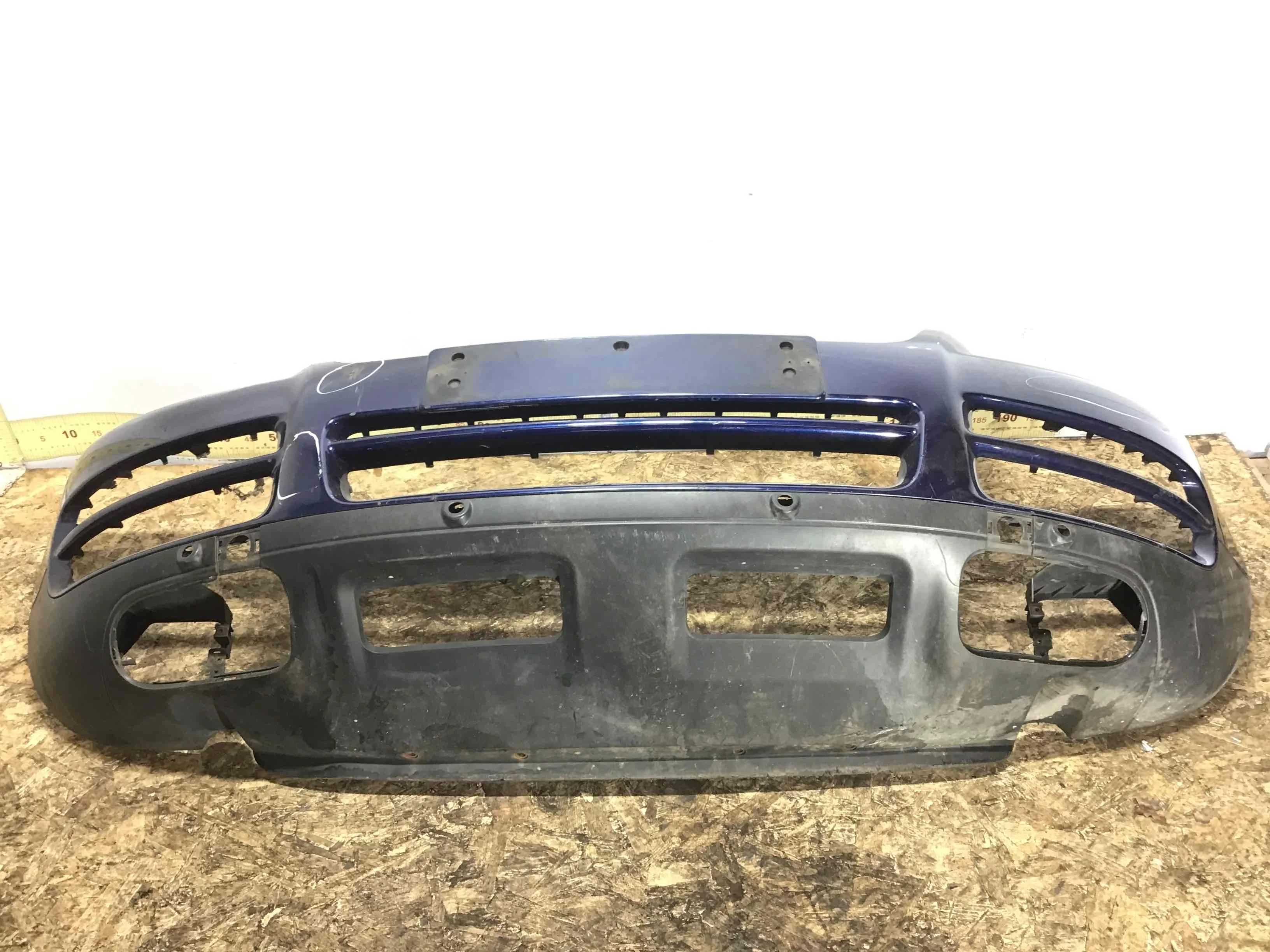 Бампер передний Volkswagen Touareg 1 поколение 2002-2007 дизель 2.5 TDI Автомат Внедорожник