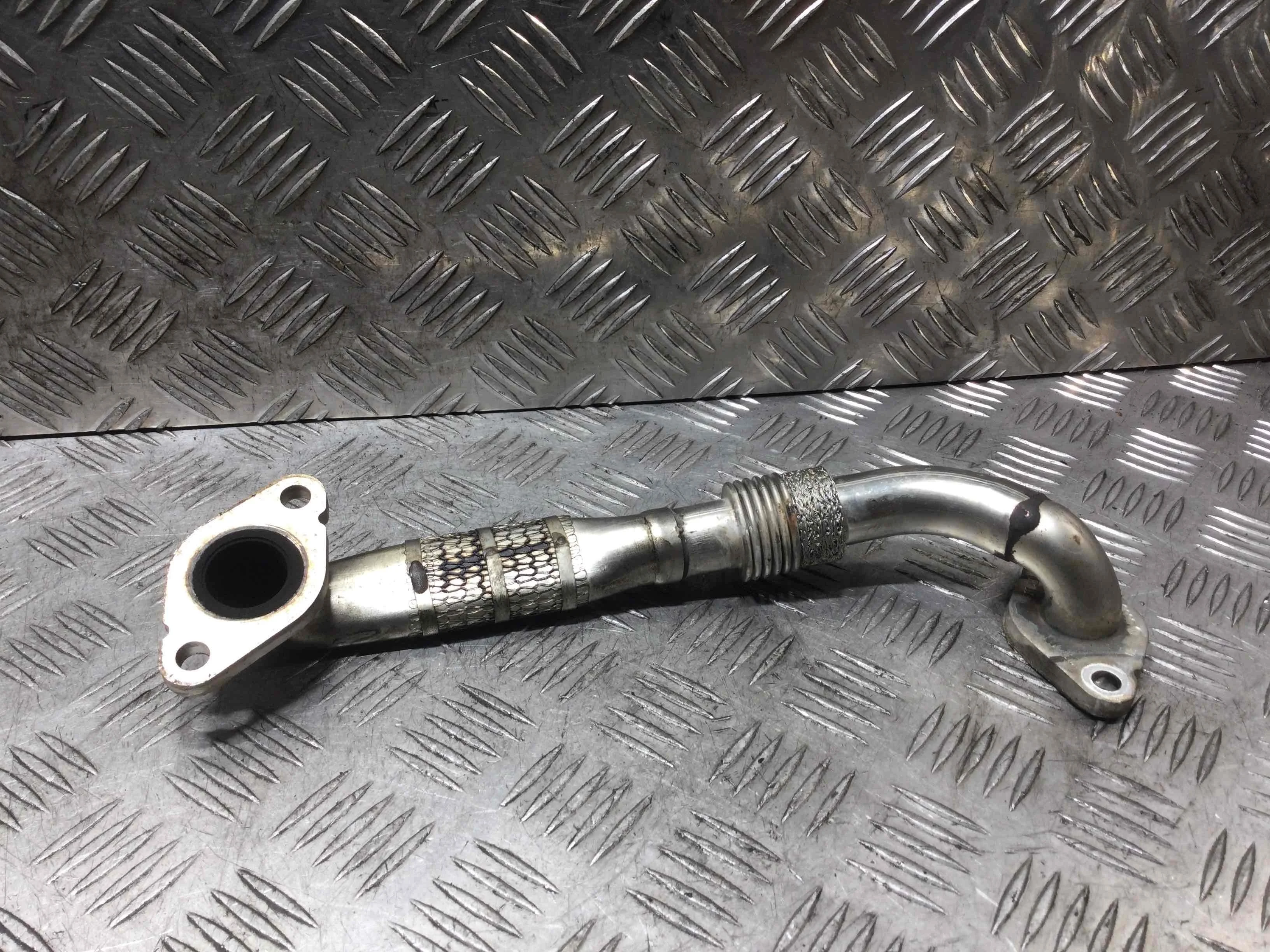 Трубка системы рециркуляции EGR SEAT Altea 1 поколение (2004-2009) дизель 1.9 TDI Механика Х/б