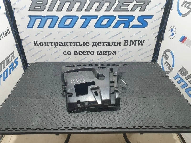 Крепление бампера BMW 320iX 51127384466 F30 N20B20B, заднее правое