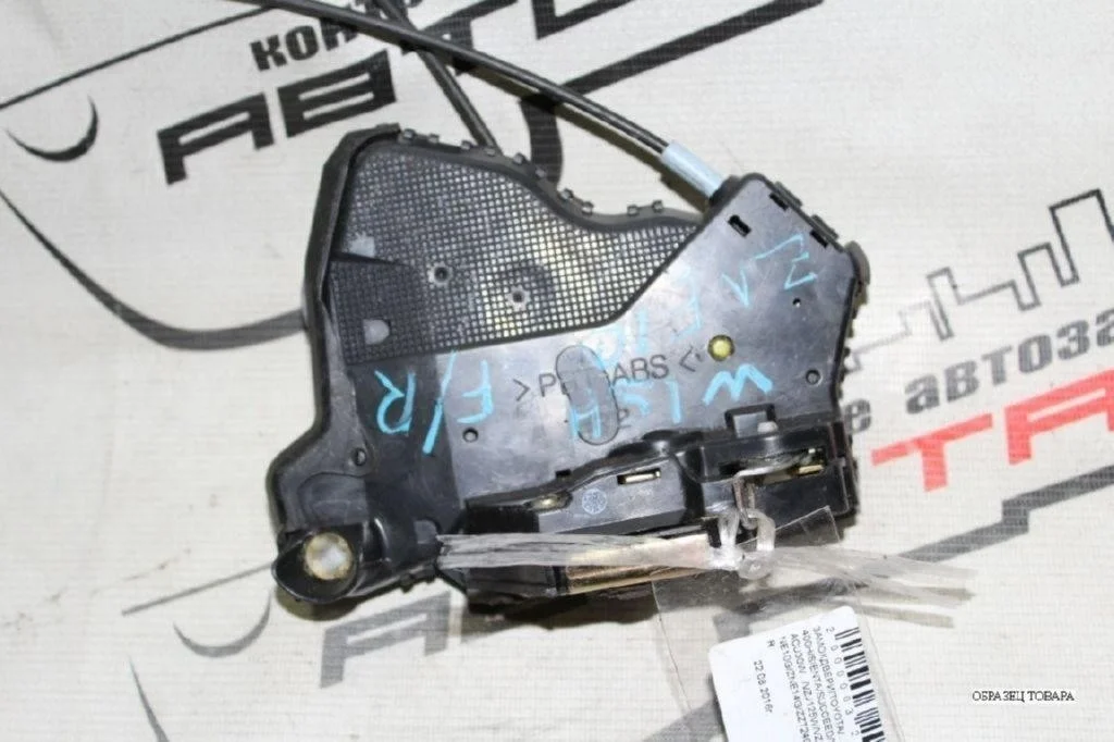ЗАМОК ДВЕРИ TOYOTA DAIHATSU LEXUS ПЕРЕД ПРАВО 6903033241