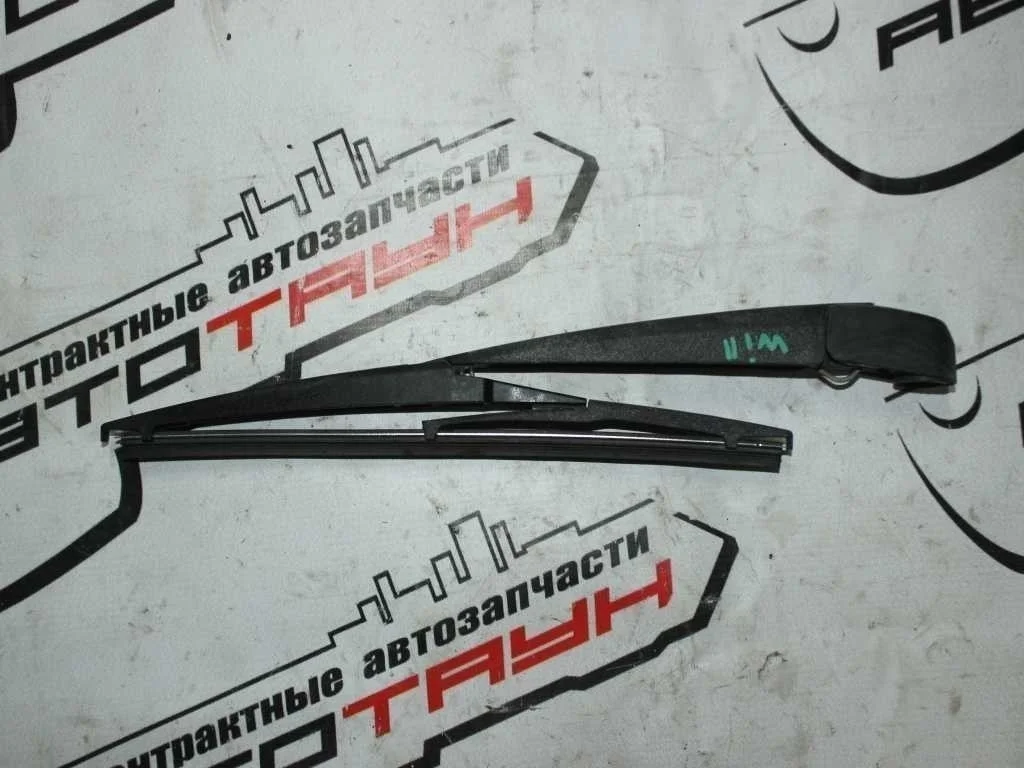 ДВОРНИК ЗАДНЕЙ ДВЕРИ TOYOTA PONTIAC 8524142040