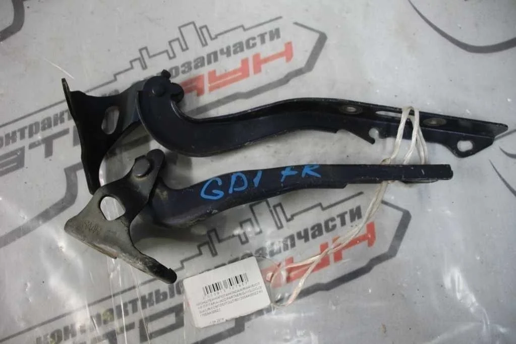 КРОНШТЕЙН КАПОТА HONDA ЛЕВЫЙ ПРАВЫЙ 60120SAA000ZZ