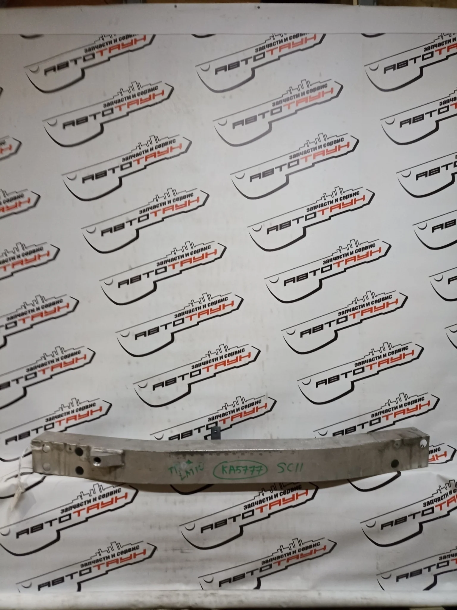 УСИЛИТЕЛЬ БАМПЕРА NISSAN ПЕРЕД 62030ED000