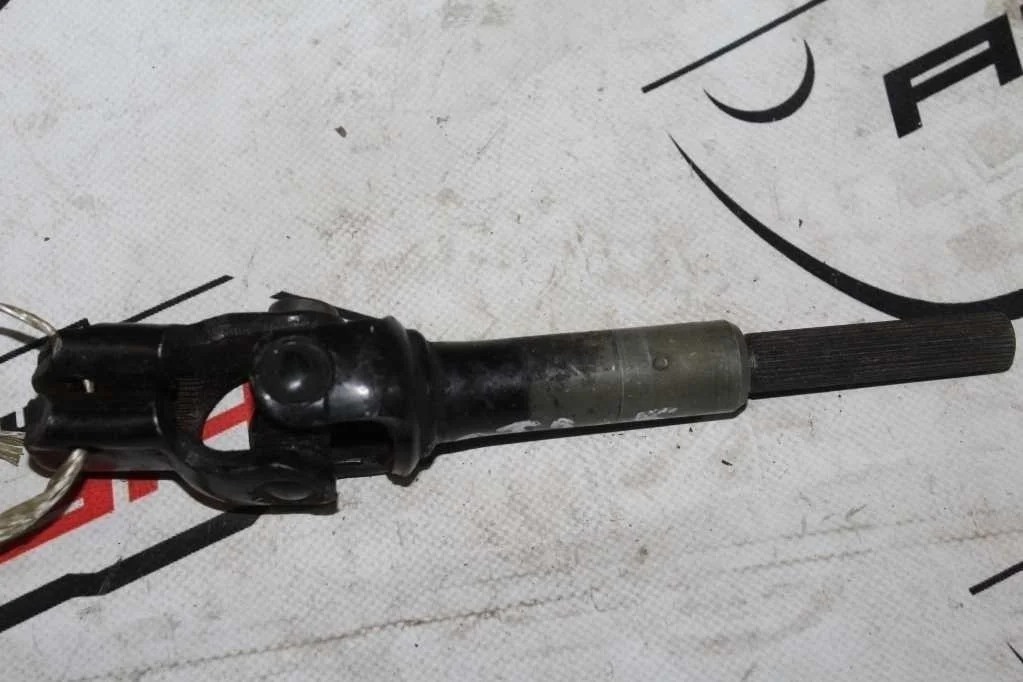 КАРДАНЧИК РУЛЕВОЙ TOYOTA 4526020451