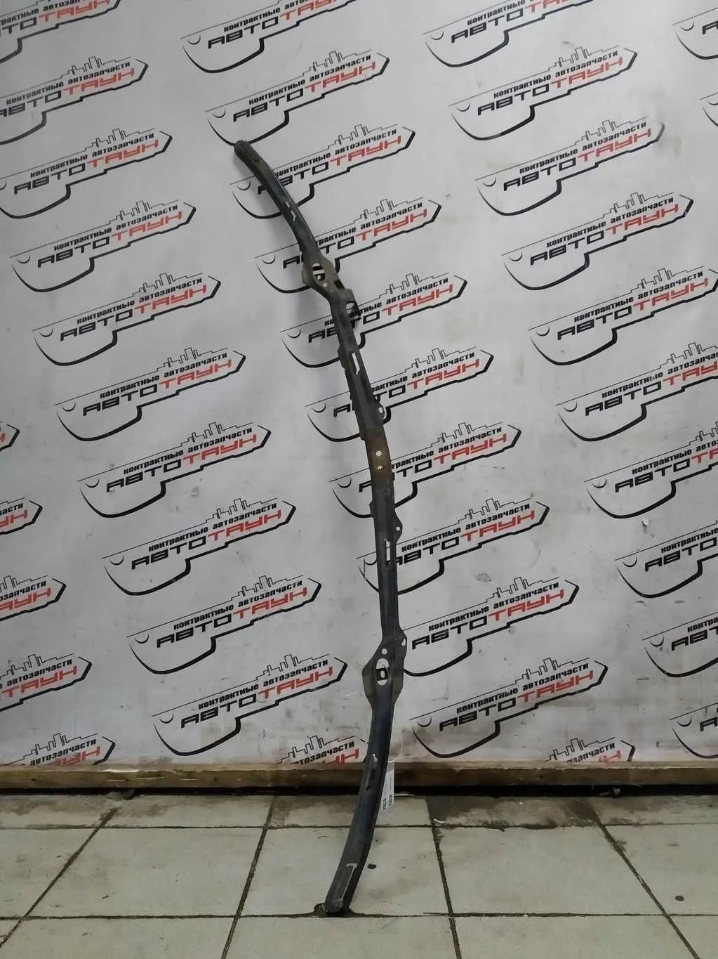 САБЛЯ TOYOTA ПЕРЕДНЯЯ 5202958010