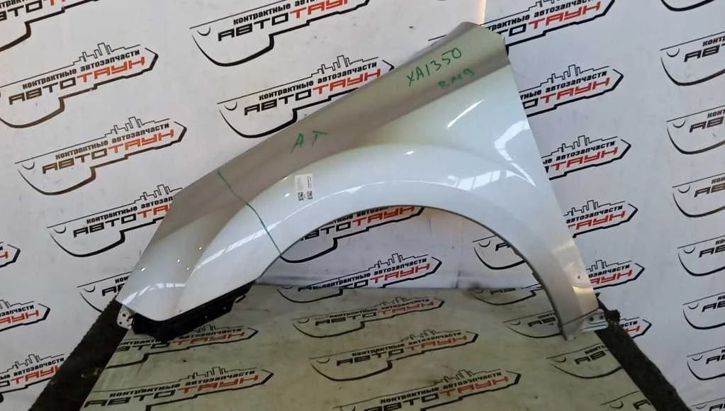 КРЫЛО SUBARU 57120AJ0309P ПЕРЕД ЛЕВО серебро, G1U XA1350