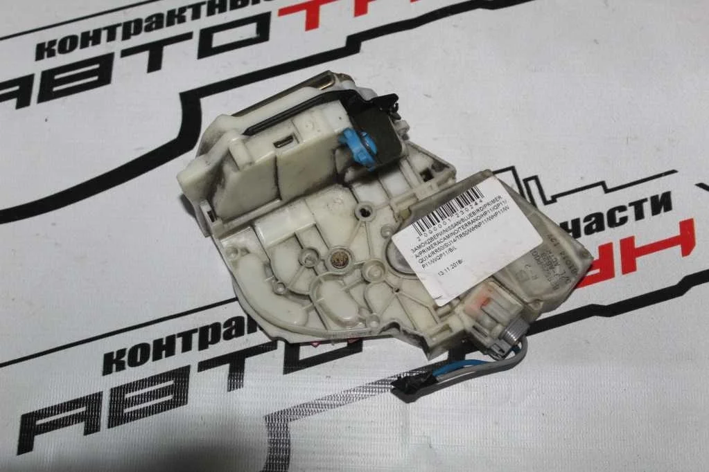 ЗАМОК ДВЕРИ NISSAN ЗАД ЛЕВО 825035P010