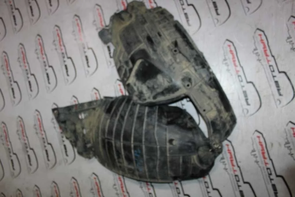 ПОДКРЫЛОК NISSAN INFINITI ПЕРЕДНИЙ ЛЕВЫЙ 63843JK000
