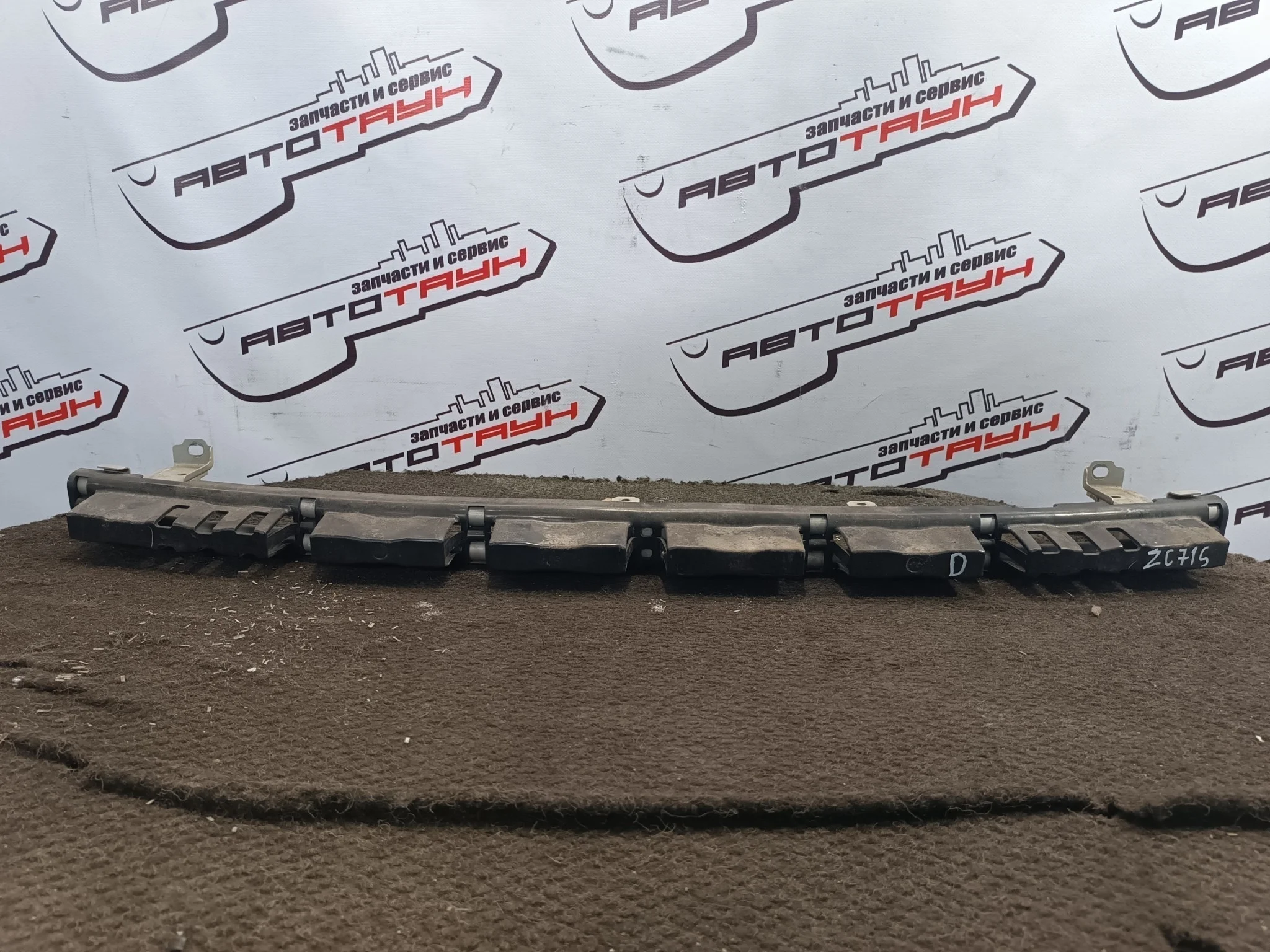 УСИЛИТЕЛЬ БАМПЕРА SUZUKI ПЕРЕД НИЗ 5828062J00