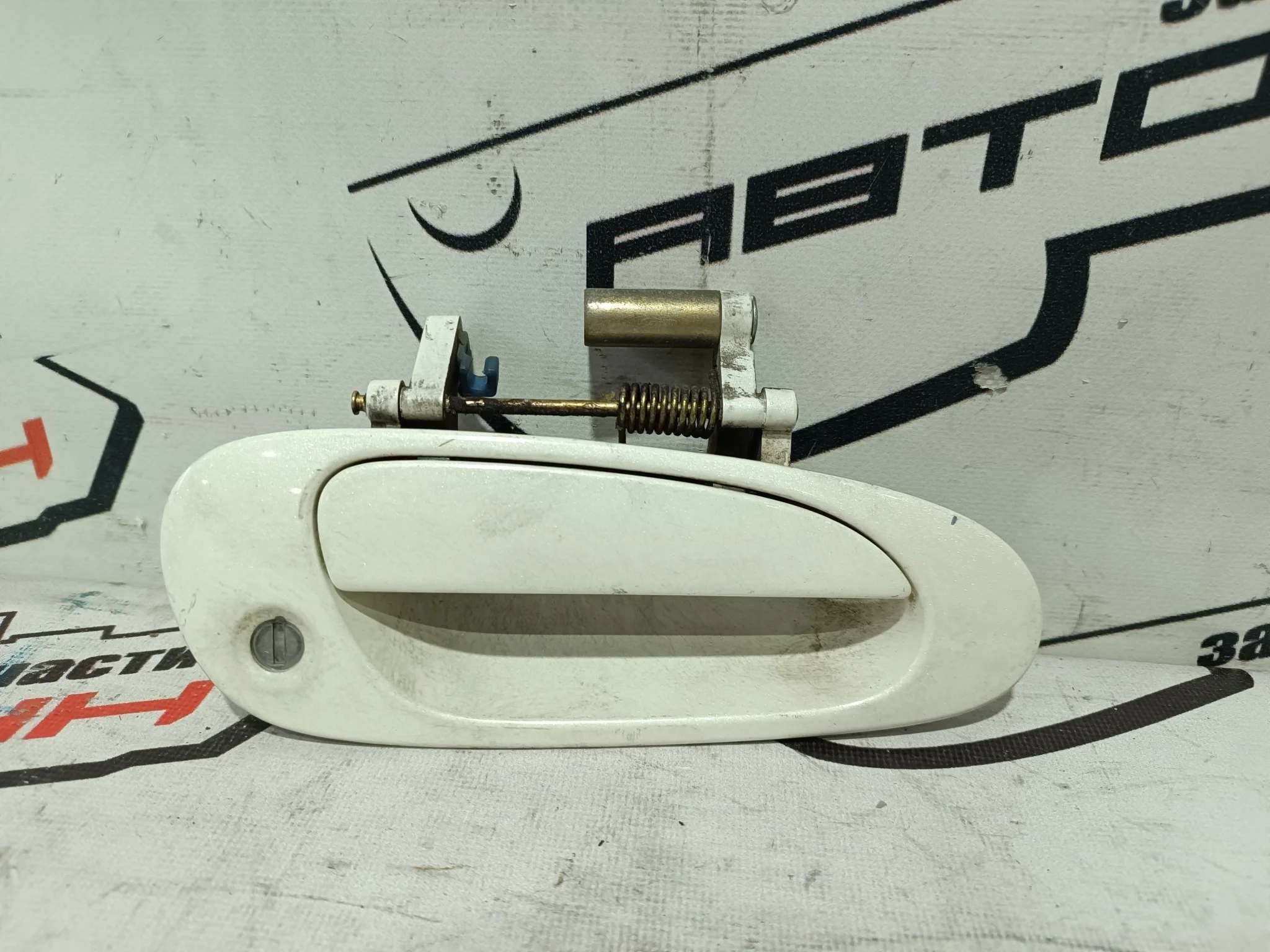 РУЧКА ДВЕРИ ВНЕШНЯЯ HONDA ПЕРЕД ПРАВО 72140S7AJ01ZK белый, NH624P KE401