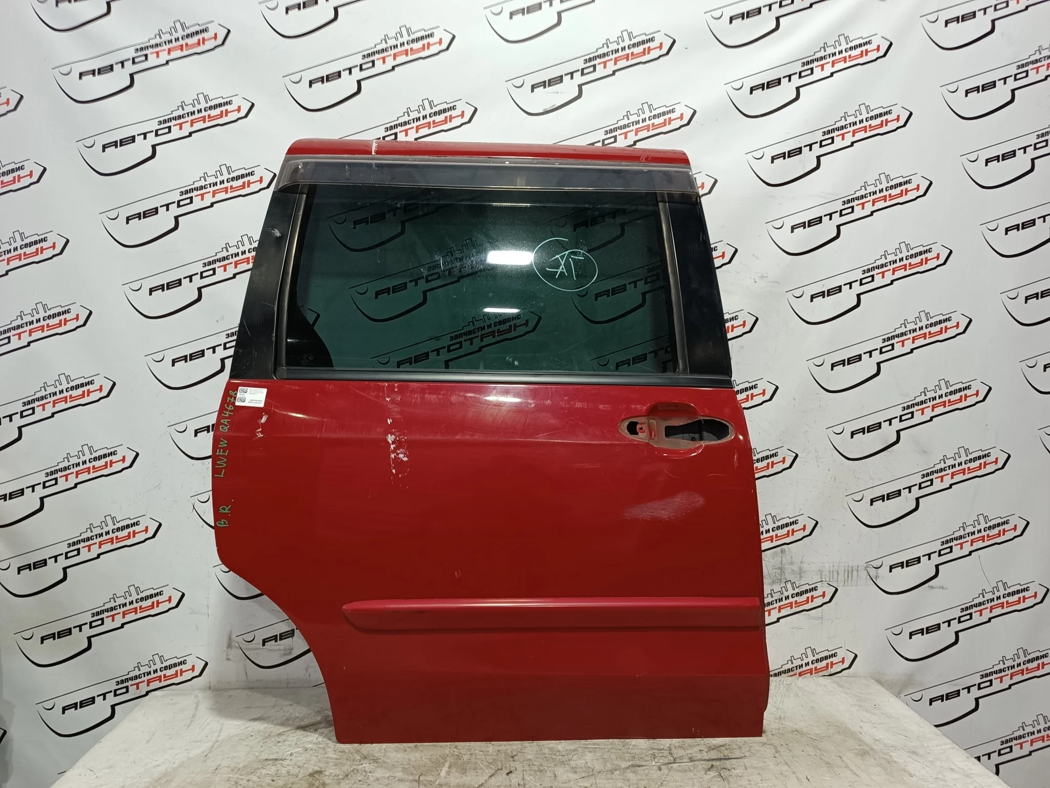 ДВЕРЬ MAZDA LC6272031E ЗАД ПРАВО красный, A3E QA4678