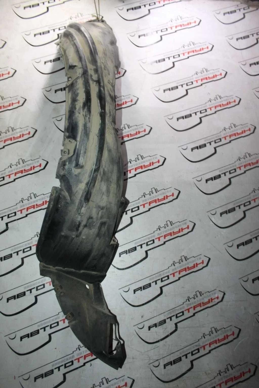 ПОДКРЫЛОК TOYOTA ПЕРЕДНИЙ ПРАВЫЙ 5387520270