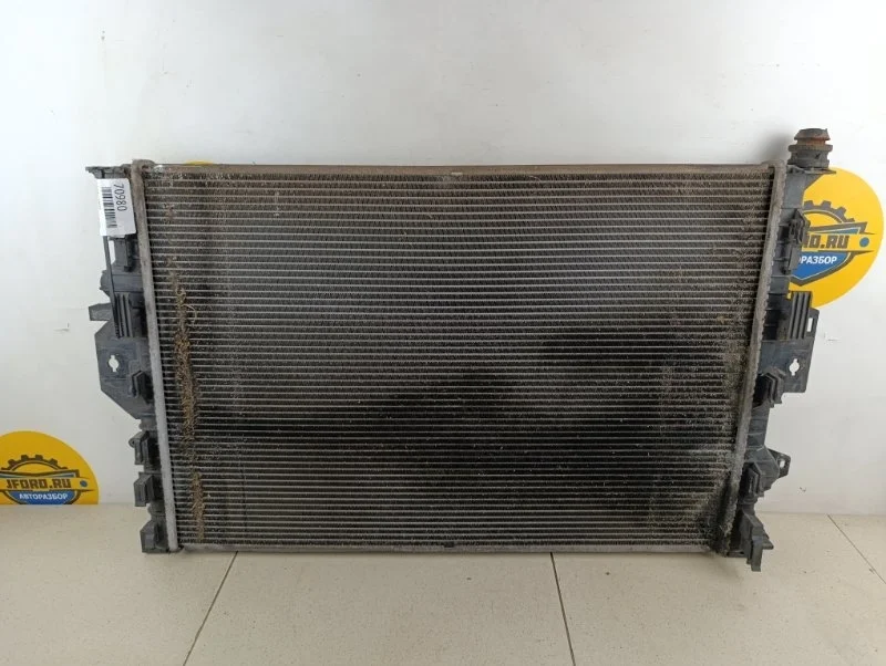 Радиатор охлаждения Volvo V70 2009 BW69