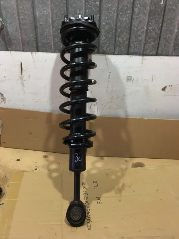 Амортизатор передний ( в сборе) Toyota Land Cruiser 2018 4851069355 URJ202 4.5 1VD-FTV, передний