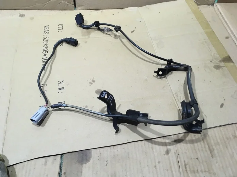 Провод датчика ABS TOYOTA Land Cruiser 2018 8951660150 URJ202 4.5 1VD-FTV, передний левый