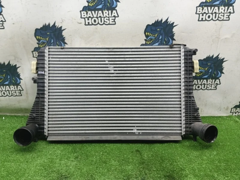 Интеркулер volkswagen Passat 2010 3C0145805R B6 CDA