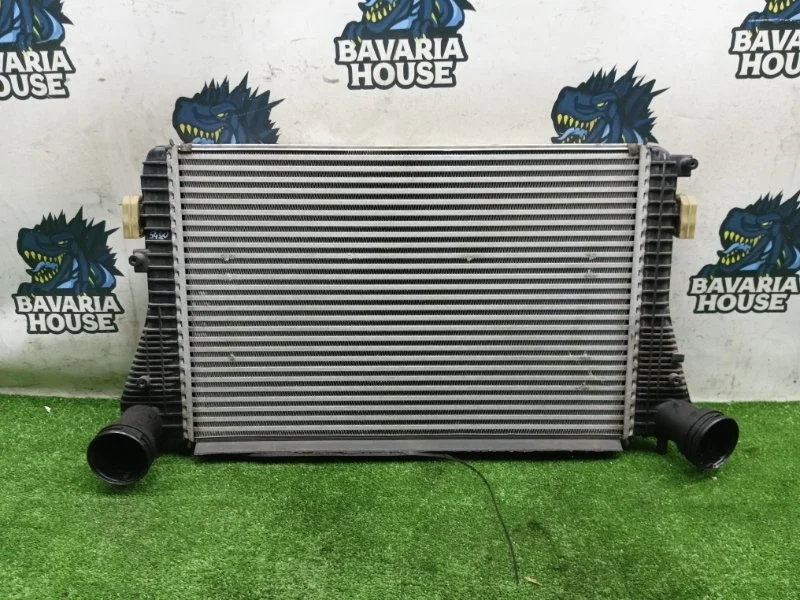 Интеркулер volkswagen Passat 2010 3C0145805R B6 CDA