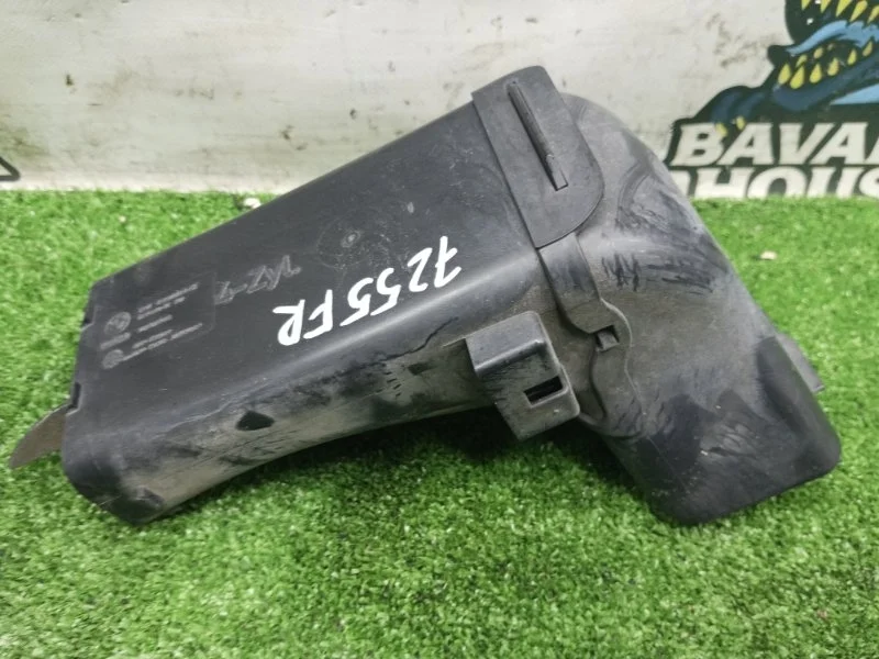 Воздуховод BMW 1 2011 13717597584 F20 N13B16A