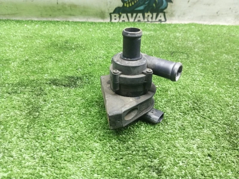 Дополнительная водяная помпа volkswagen Passat 2010 1K0965561J B6 CDA