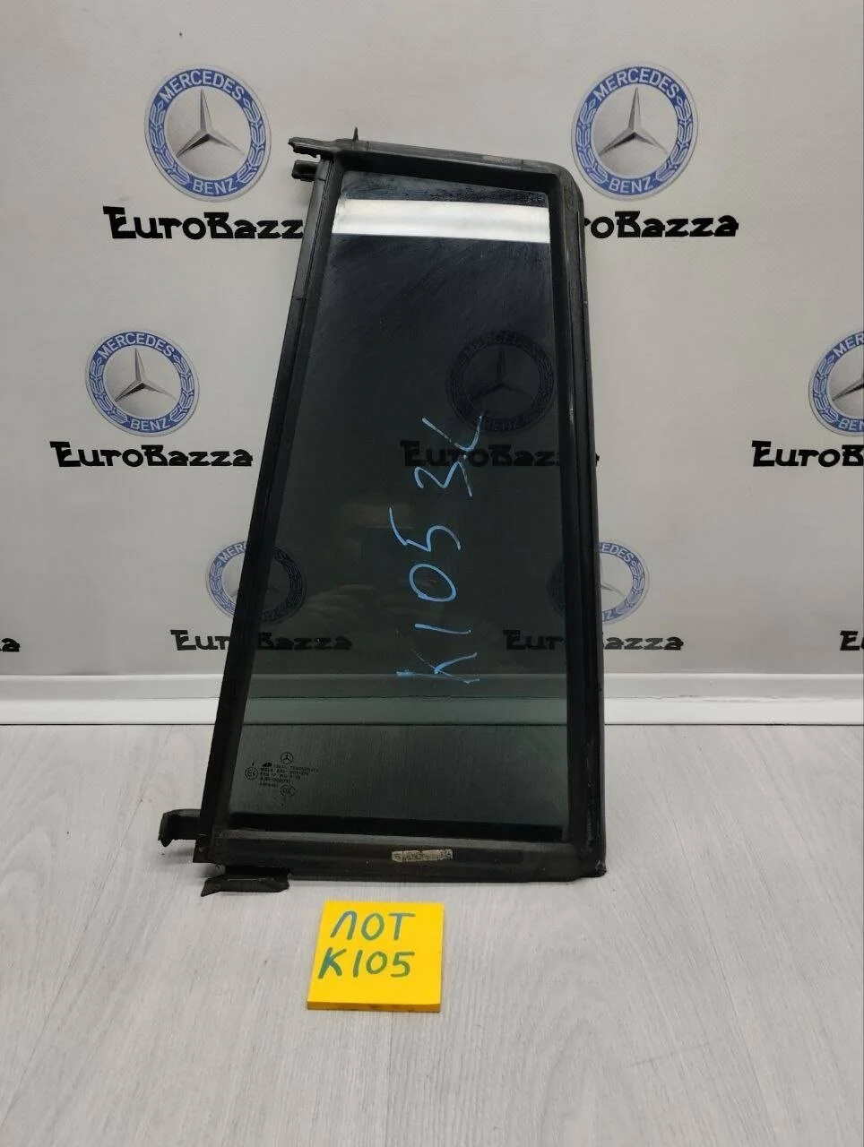 Форточка двери задней левой Mercedes X164
