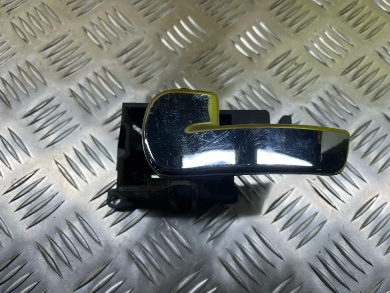 Ручка двери внутренняя передняя левая Nissan Navara (D40) 2004-2015 2010 806714X02B ПИКАП 2.5 D YD25DDTI