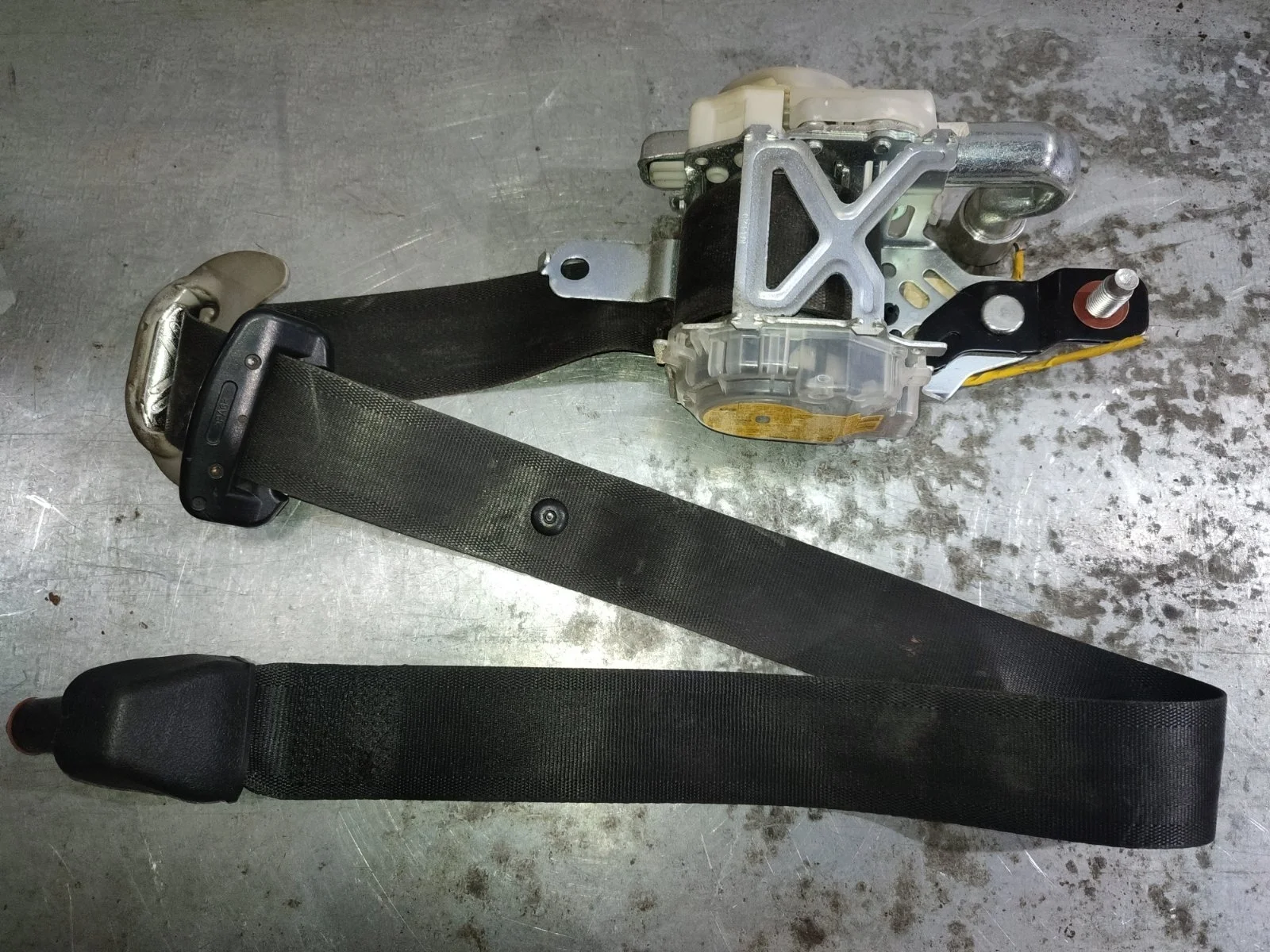 Ремень безопасности Ssangyong Actyon C200