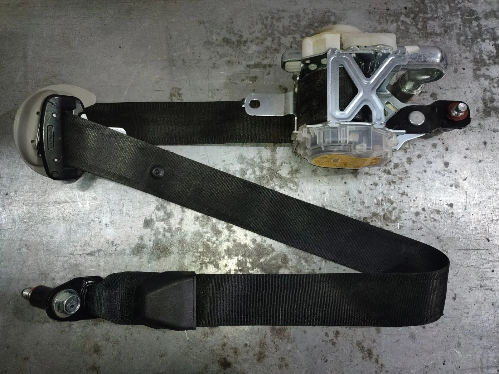 Ремень безопасности Ssangyong Actyon C200