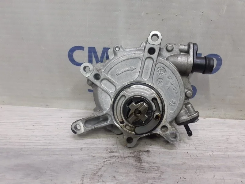 Вакуумный насос Mercedes-Benz Cls-Class A2762300065 W218