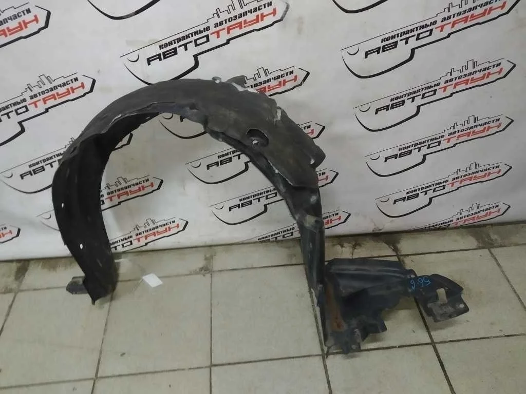 ПОДКРЫЛОК TOYOTA ПЕРЕД ЛЕВО 5387647020