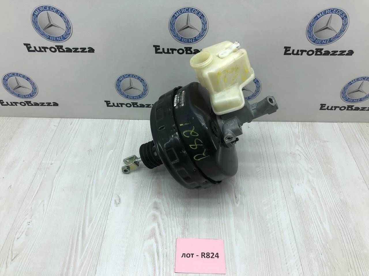 Вакуумный усилитель тормозов Mercedes X204