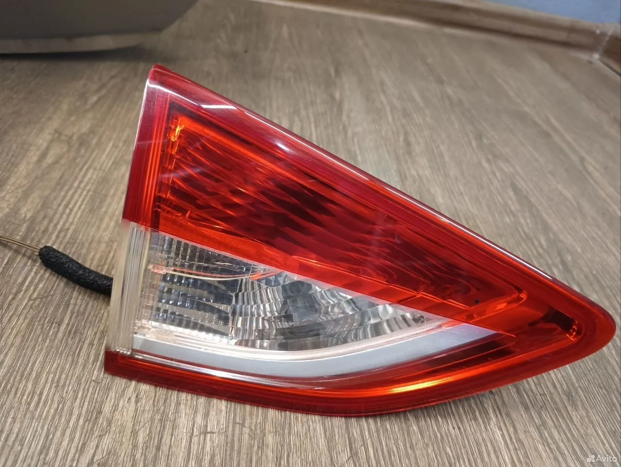 Фонарь задний внутренний ford kuga 2012-2016 левый