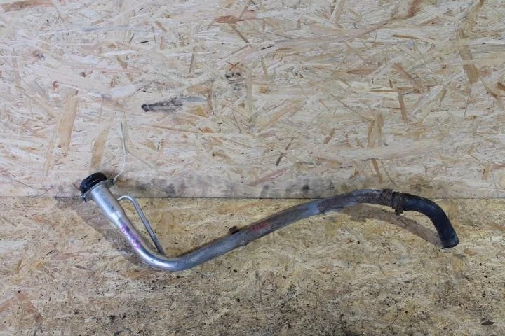 Б.у. горловина топливного бака SUZUKI GRAND VITARA JB627 SUZUKI GRAND VITARA JB627