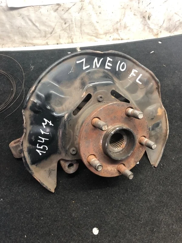 Ступица Toyota Wish ZNE10, ANE10