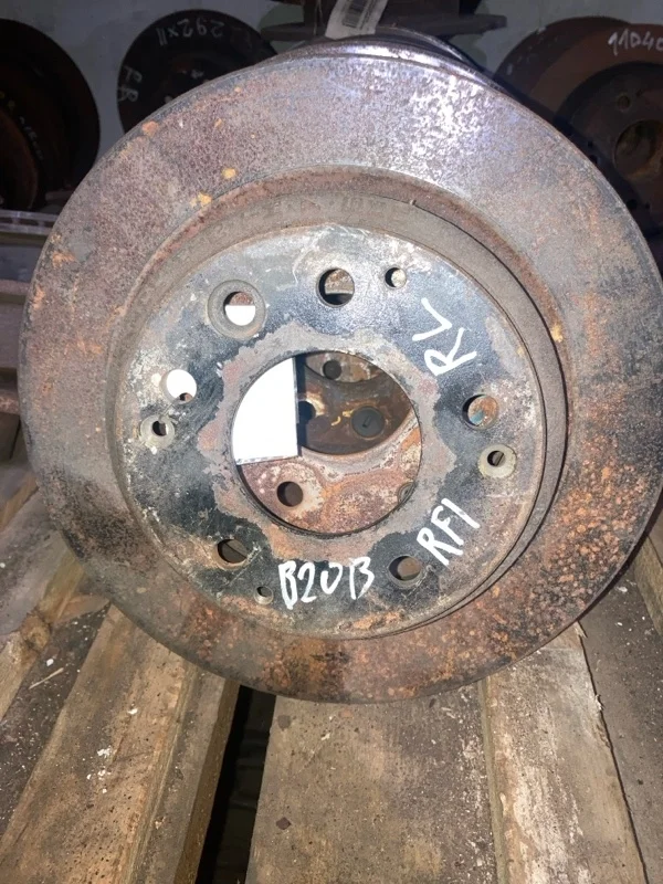 Тормозной диск Honda StepWGN RF1