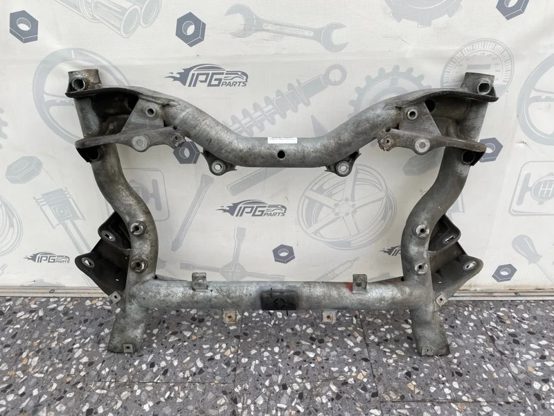 Подрамник передний Mercedes-benz 2008 W204