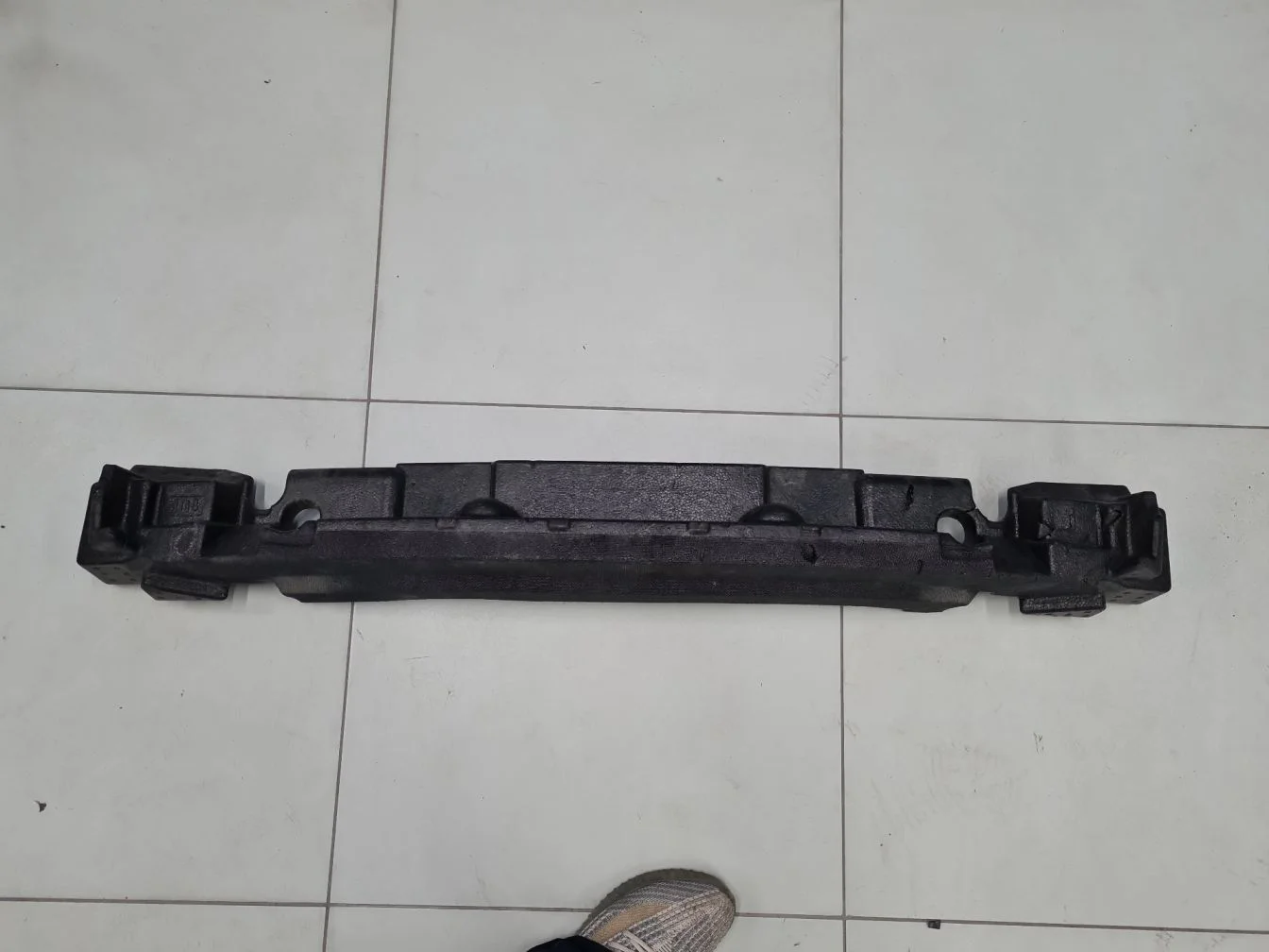 Наполнитель переднего бампера для Lexus RX GL20 2016-