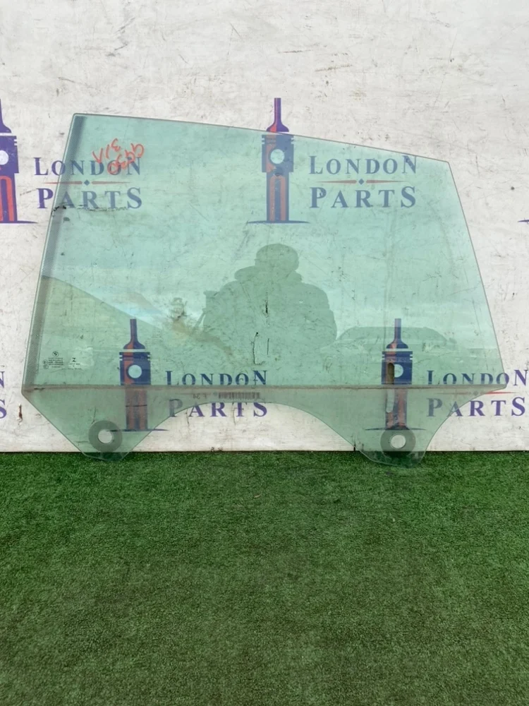 Стекло BMW GT F34