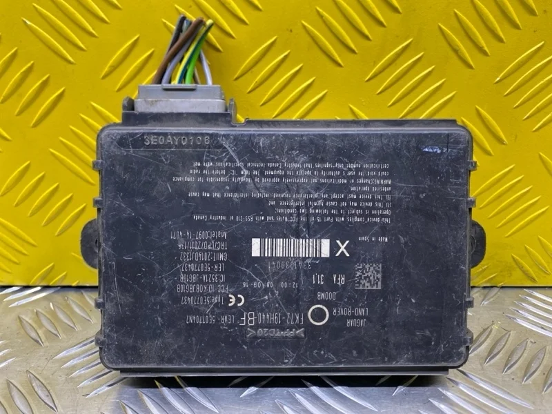 Блок управления бесключевым доступом Land Rover Range Rover Sport I 2005-2013 2009 FK7219H440BF