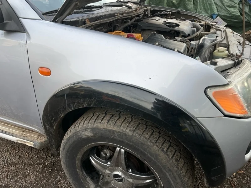 Крыло переднее правое Mitsubishi L200 (2006-2015) 2007 5220A818 ПИКАП 2.5 D 4D56