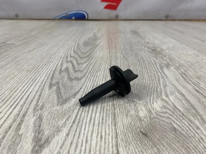 Кронштейн радиатора FORD MONDEO 4 2012 BE