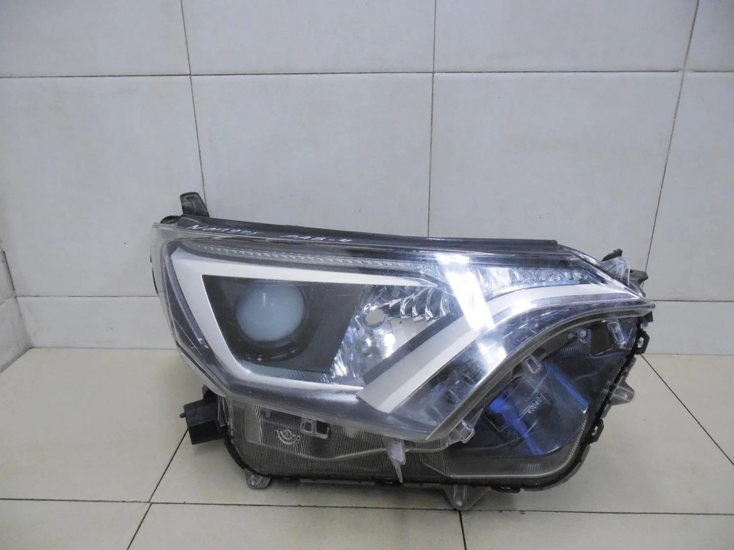 Фара правая RAV 4 2013-2019