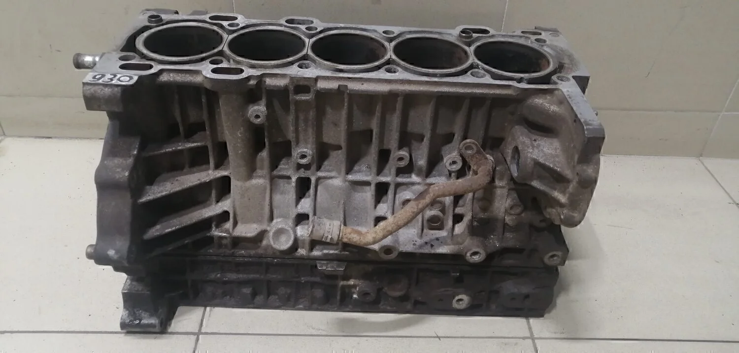 Блок двигателя  V50 2004-2012