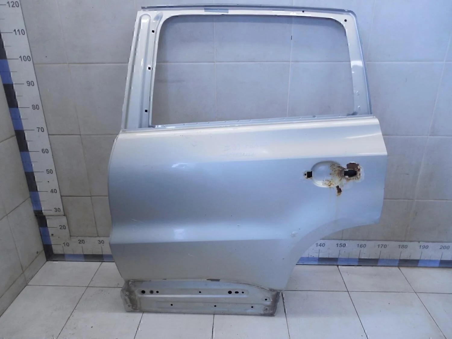 Дверь задняя левая Tiguan 2011-2016