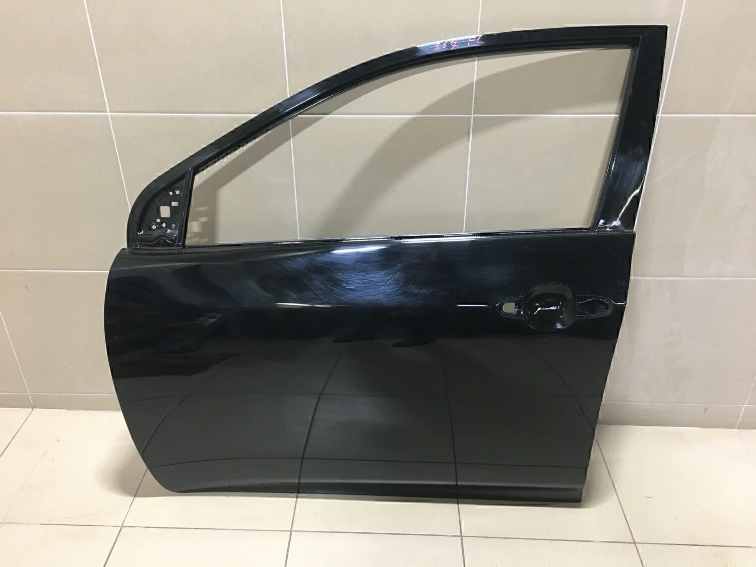 Дверь передняя левая RAV 4 2006-2013