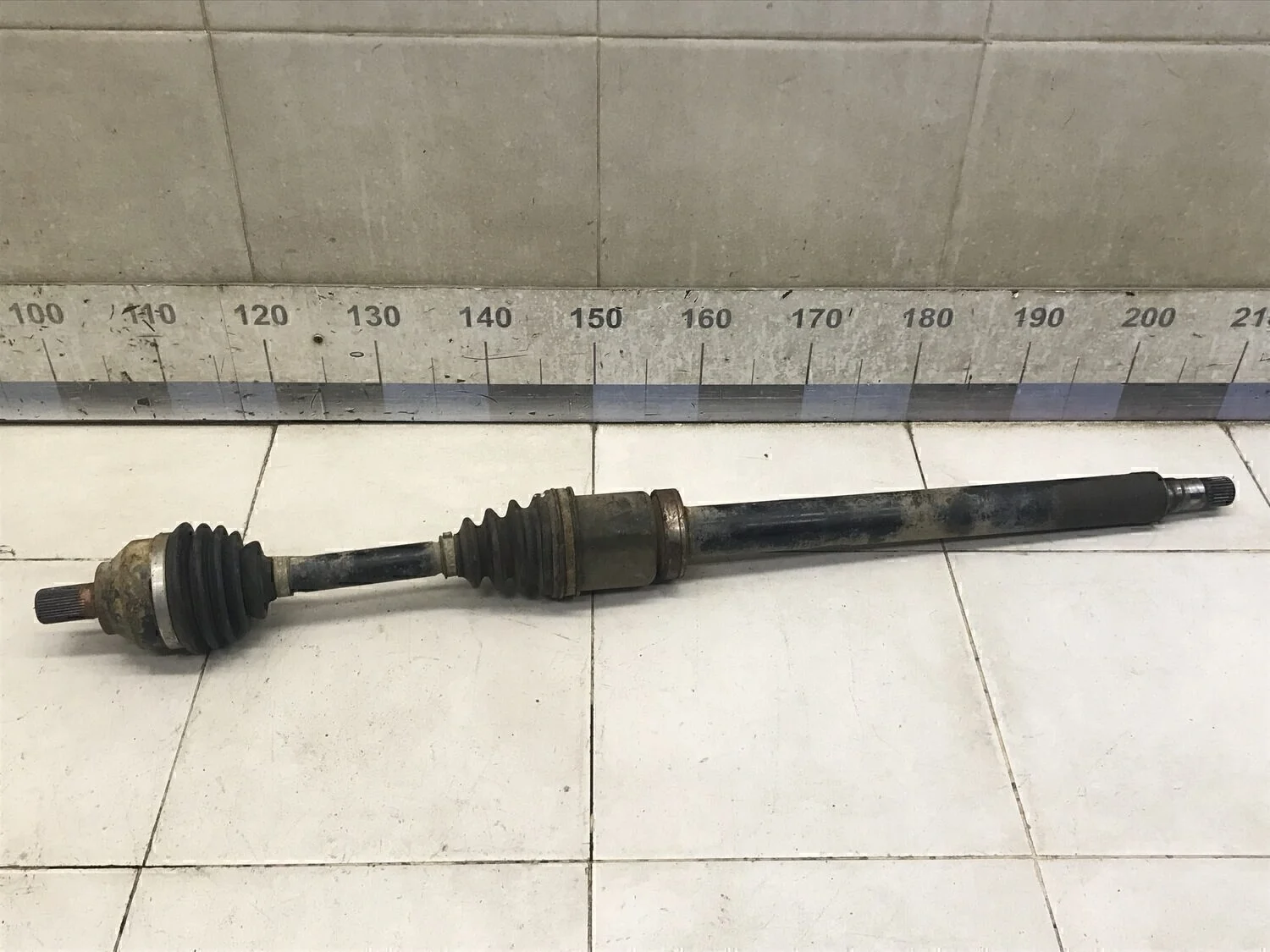 Полуось передняя правая S60 2000-2009