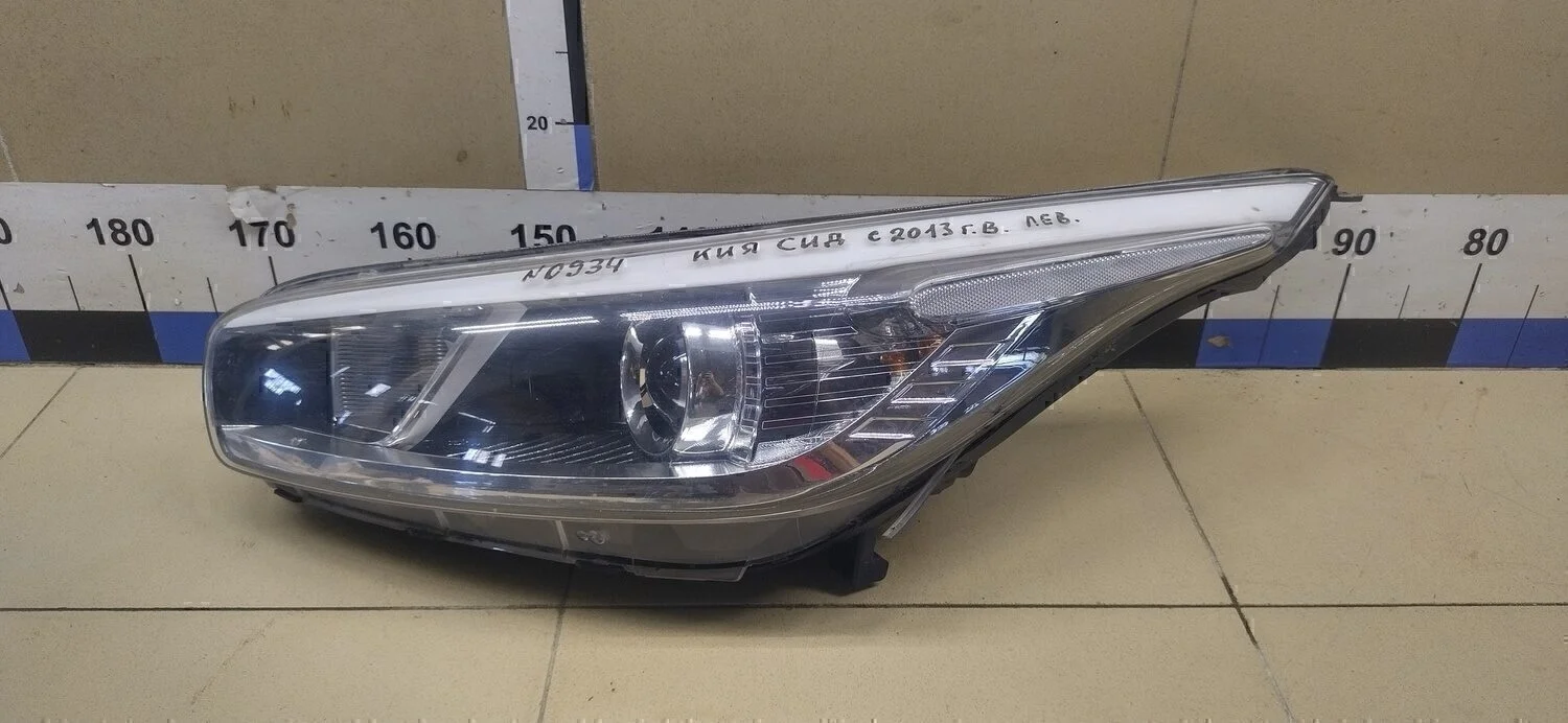 Фара левая Ceed 2012>