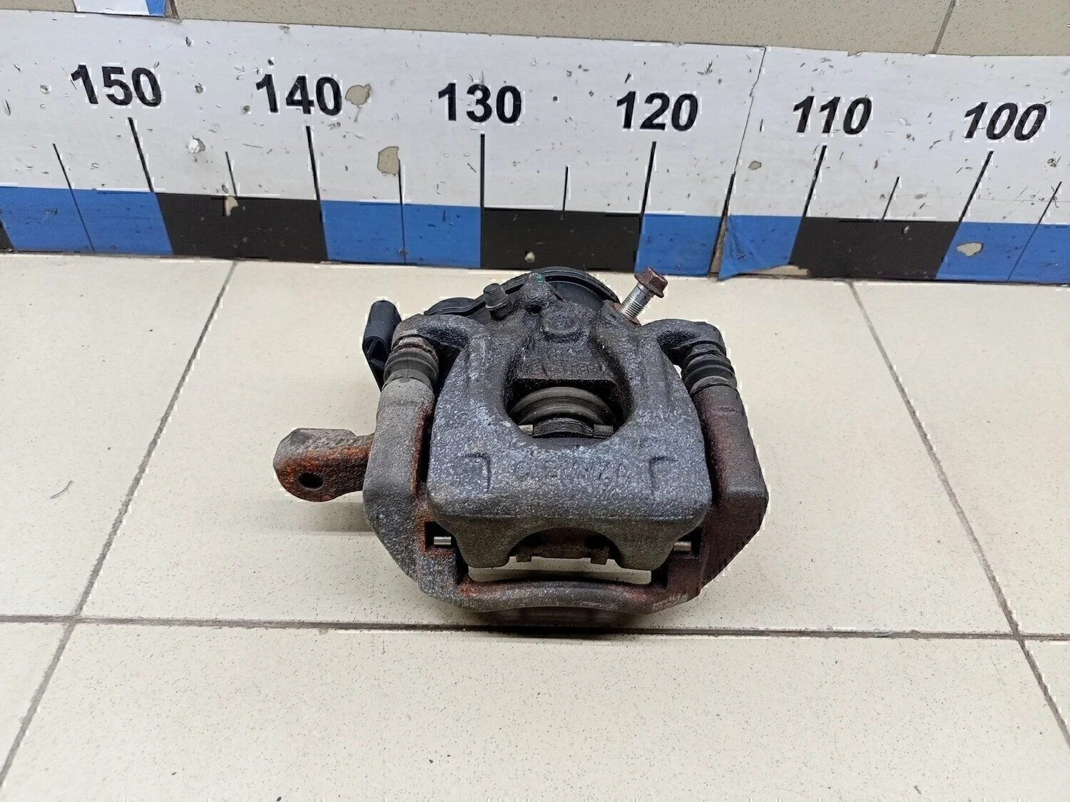 Суппорт задний левый X-Trail (T32) 2014>