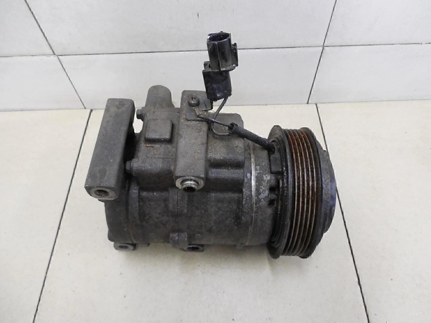 Компрессор системы кондиционирования Solaris 2010-2017